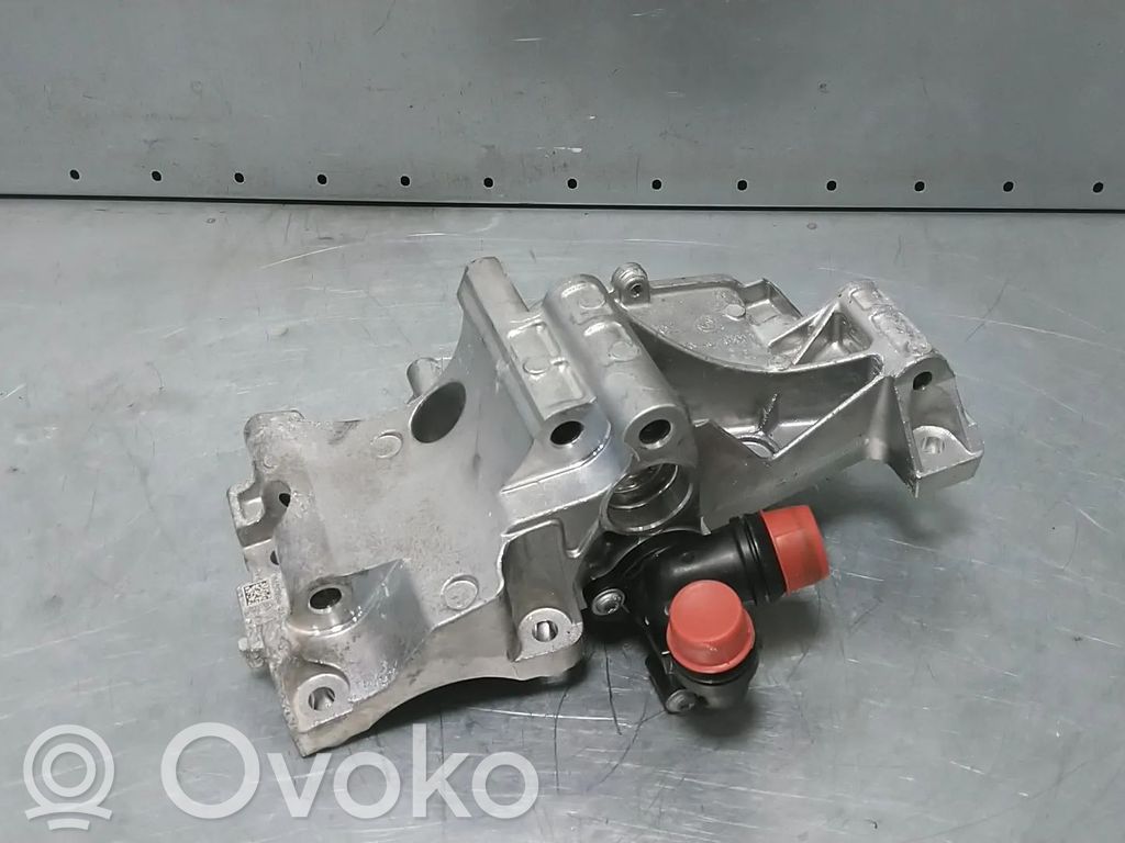 BMW 5 G30 G31 G38 Supporto del generatore/alternatore 