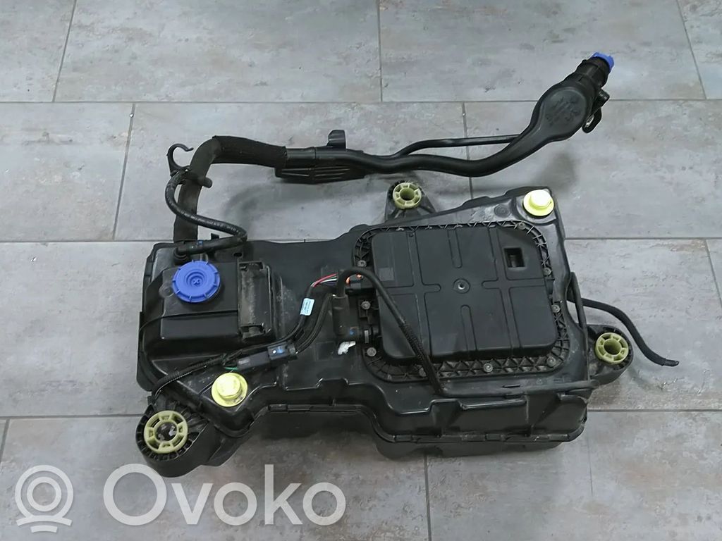 Opel Combo E Serbatoio vaschetta liquido AdBlue