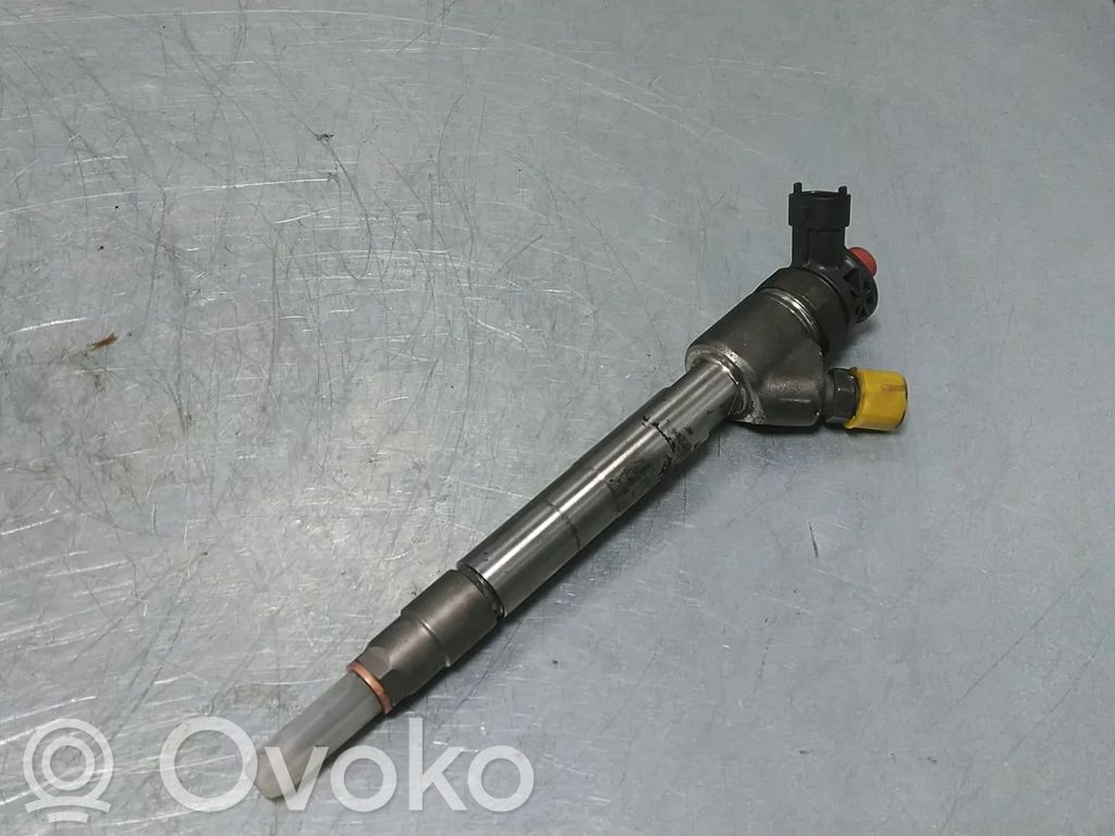 Opel Combo E Inyector de combustible 