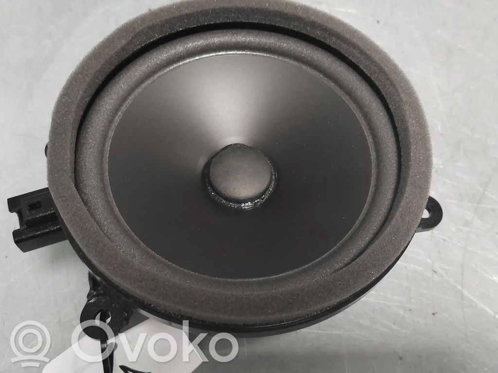 Etuoven kaiutin   31489043