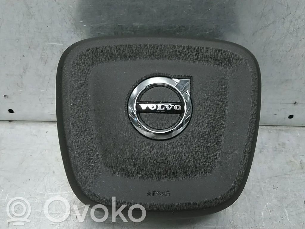 Volvo XC40 Airbag volan 
