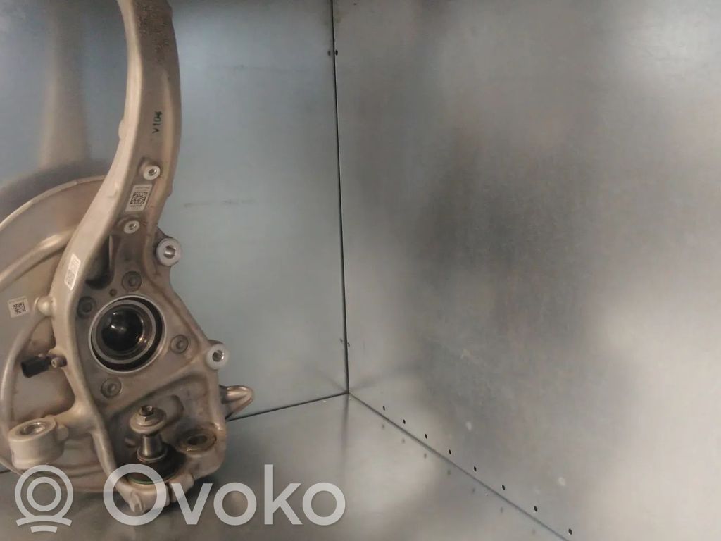 Audi A7 S7 4K8 Fuso a snodo con mozzo ruota anteriore 