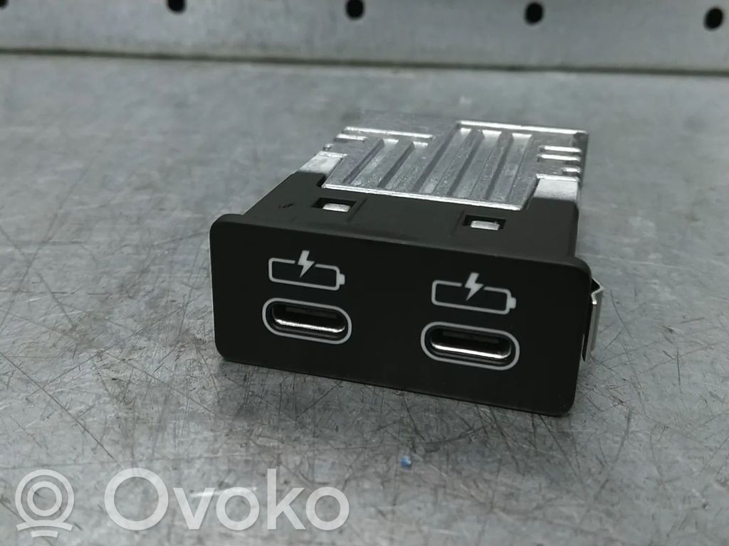 BMW 4 G22 G23 G24 G26 Bullone fissaggio ruota di scorta 