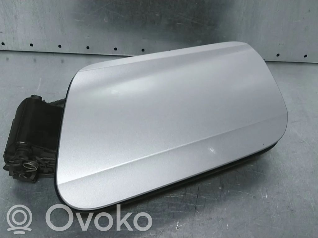 Opel Astra L Trappe d'essence