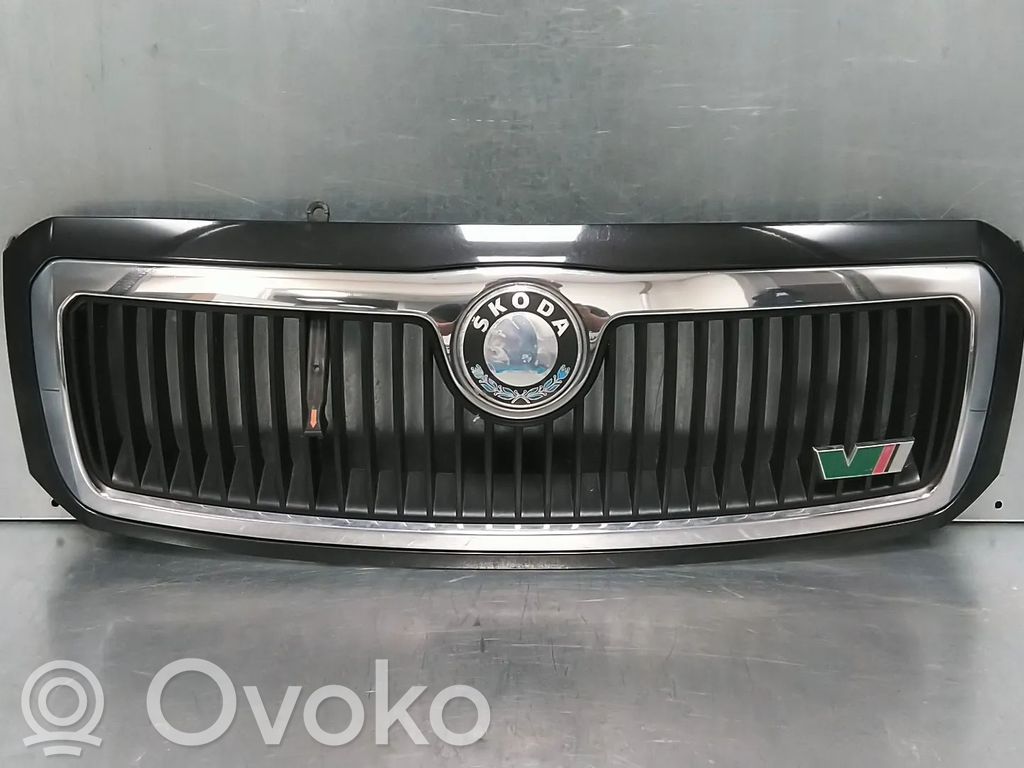 Skoda Fabia Mk1 (6Y) Maskownica / Grill / Atrapa górna chłodnicy 