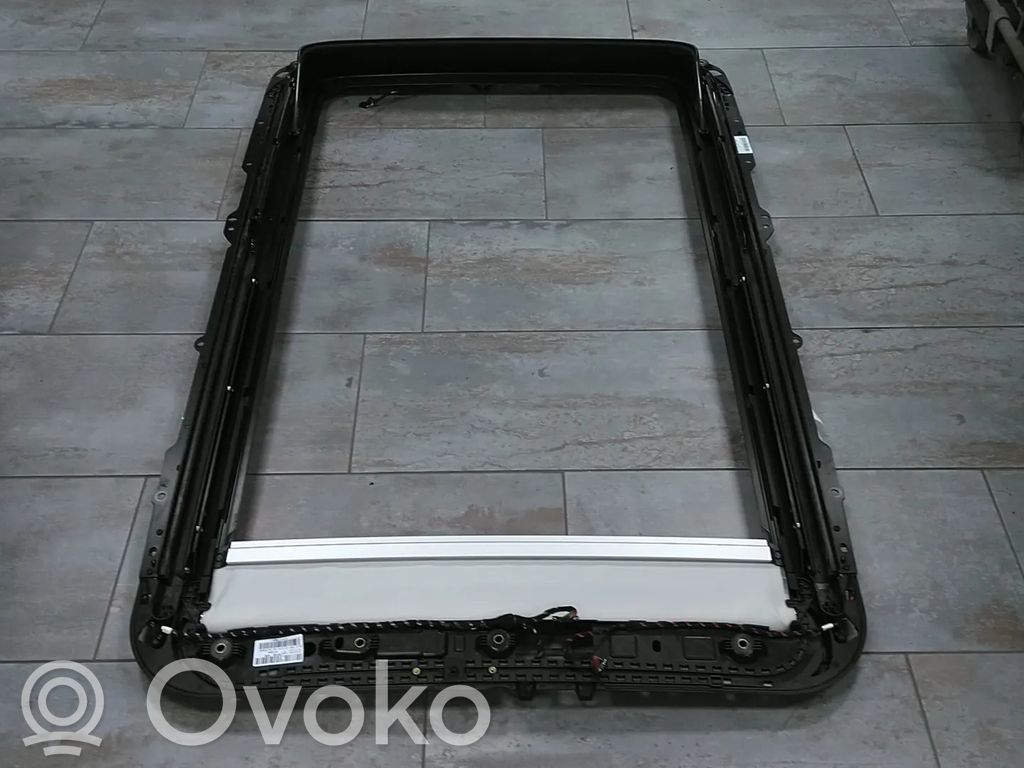 Volkswagen PASSAT B8 Ramă trapă 