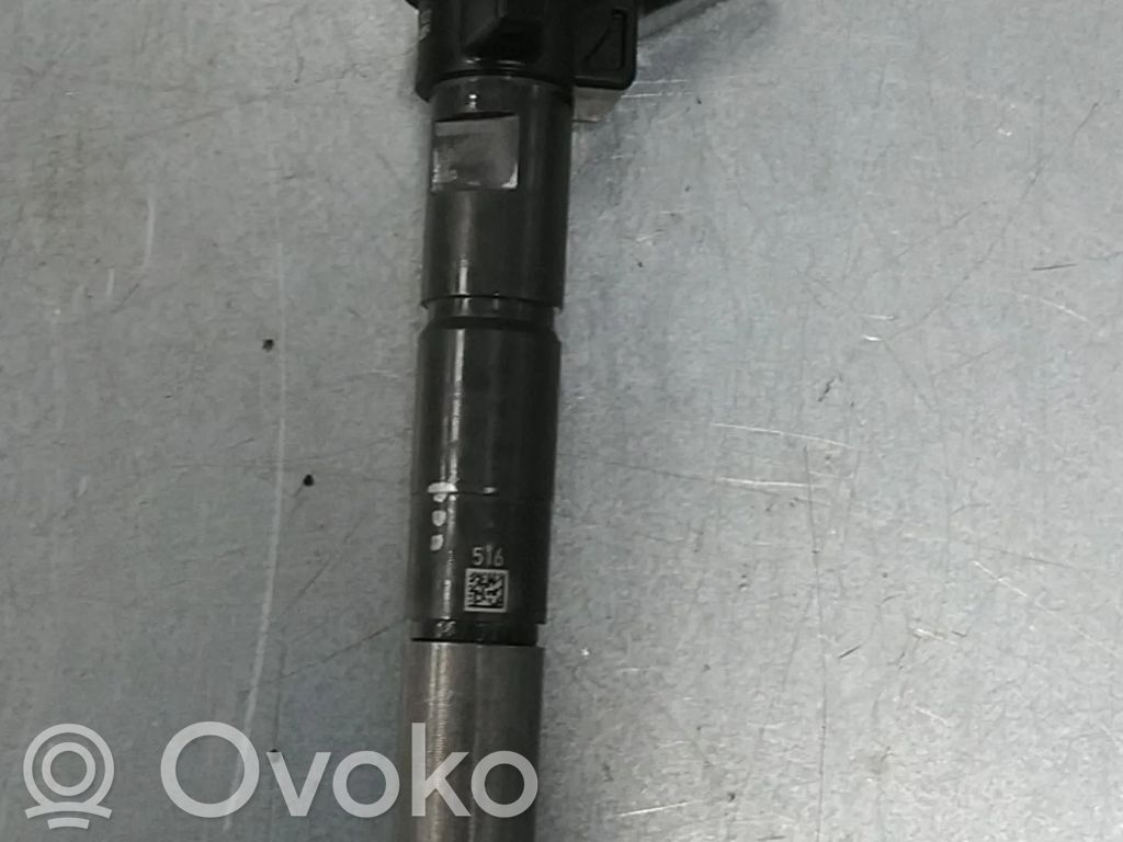 BMW 3 G20 G21 Wtryskiwacz paliwa 