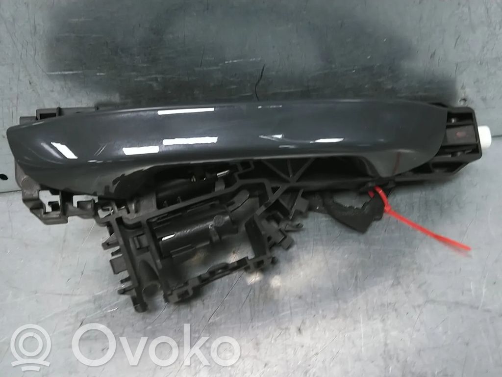 Volkswagen Golf VIII Tapa manecilla puerta trasera 
