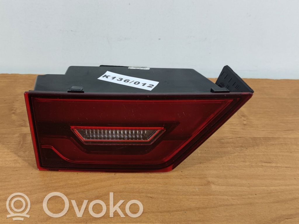 Jaguar E-Pace Tailgate rear/tail lights 