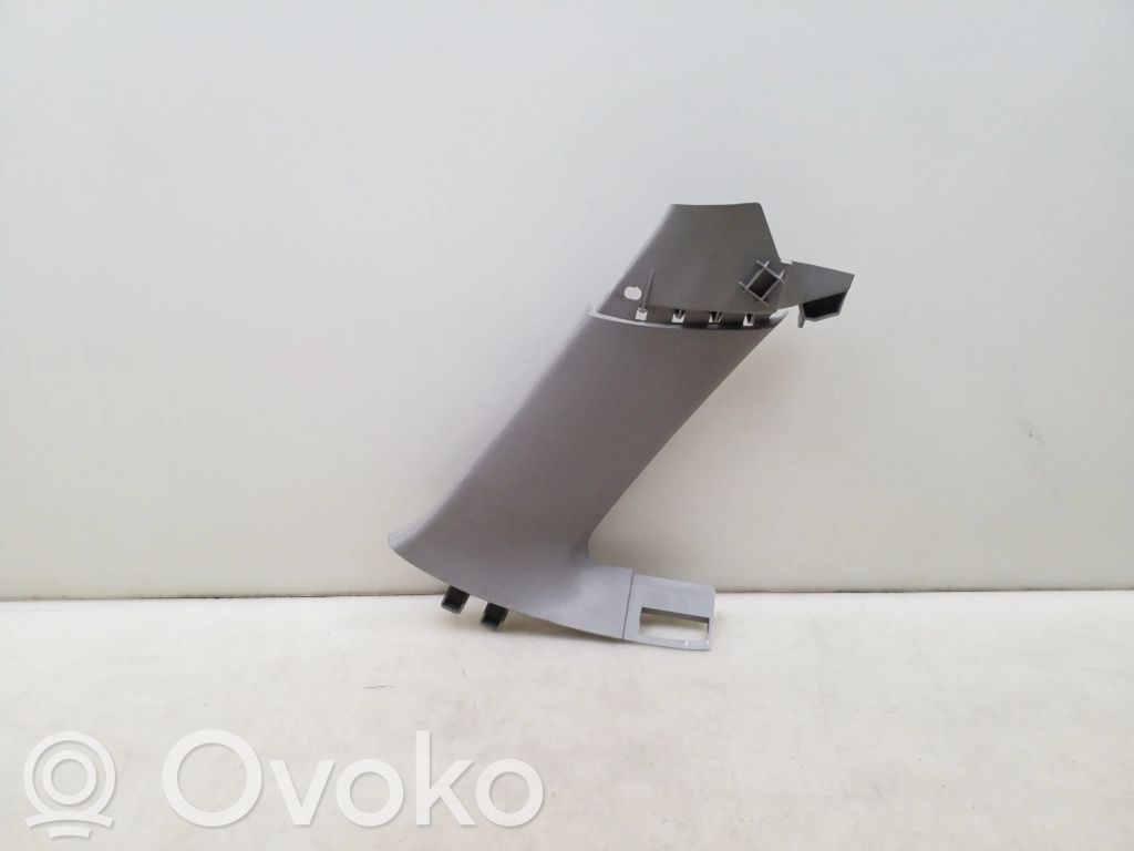 Opel Astra J Боковая отделка (у окна) 