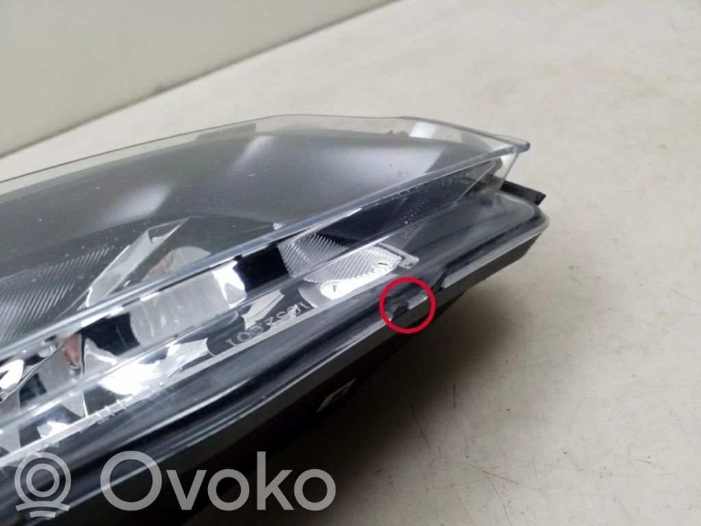 Volkswagen Caddy Światło przeciwmgłowe przednie 