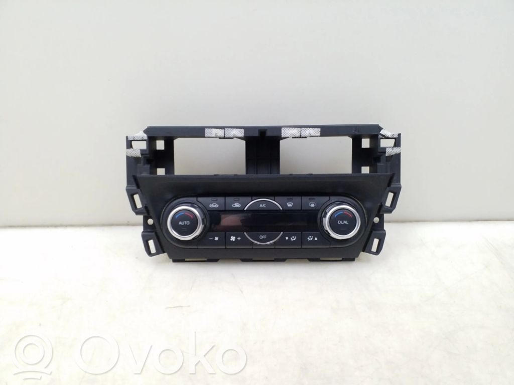 Mazda 3 II Air conditioner control unit module 