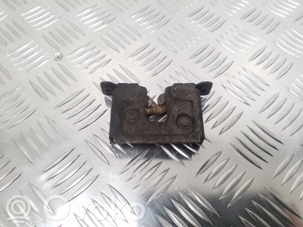 Engine bonnet (hood) release handle   7115229