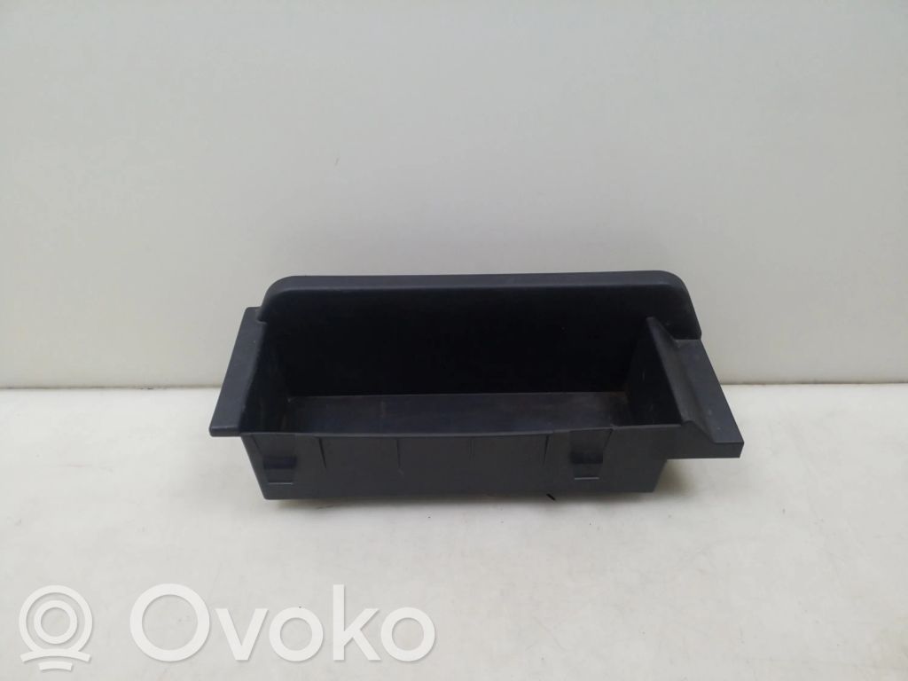 BMW 5 E60 E61 Alte elemente acoperire portbagaj 