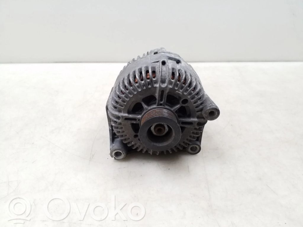 BMW 5 E60 E61 Ģenerators 