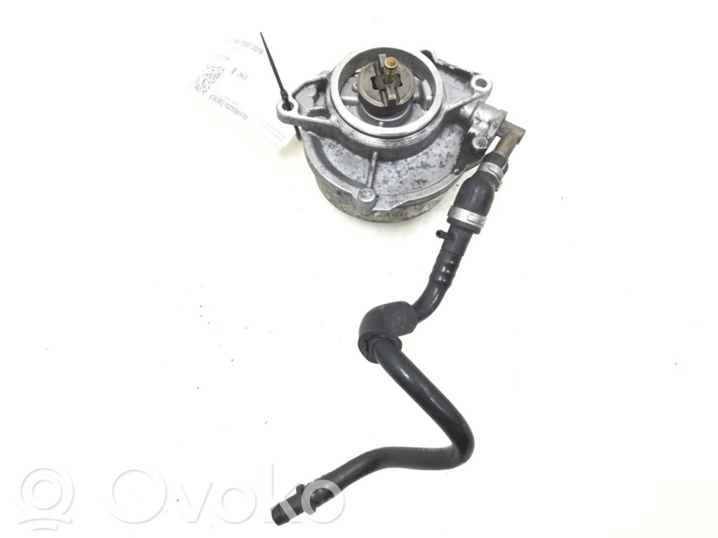 Audi A4 S4 B8 8K Vacuum pump 