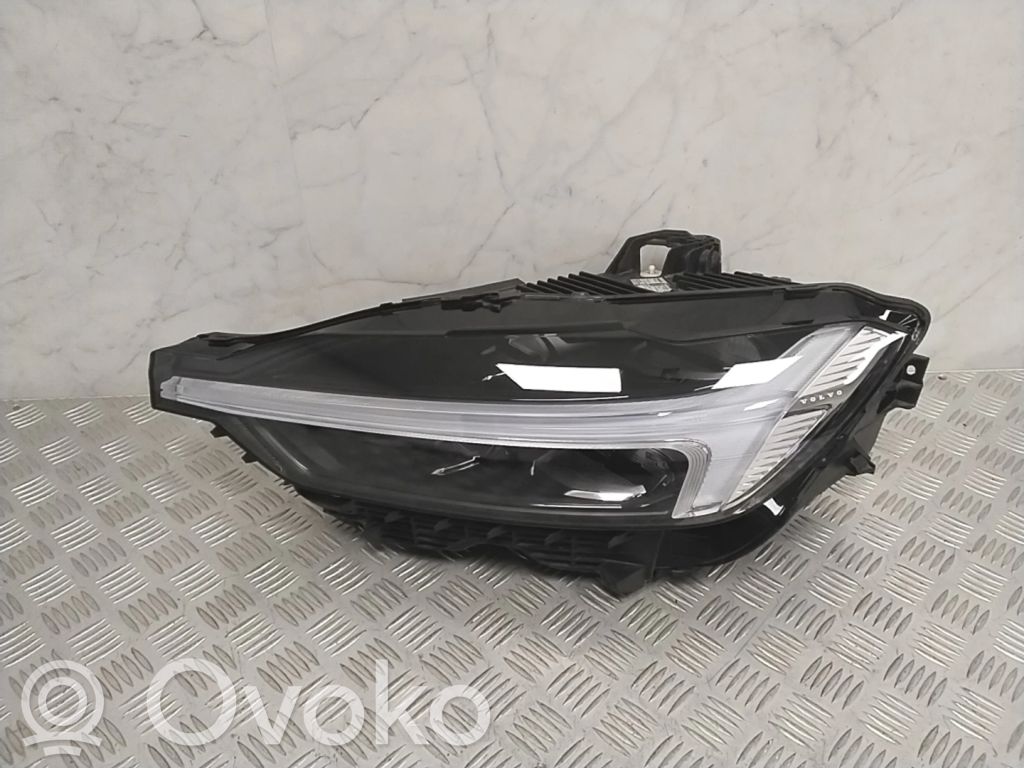 Volvo XC60 Phare frontale 