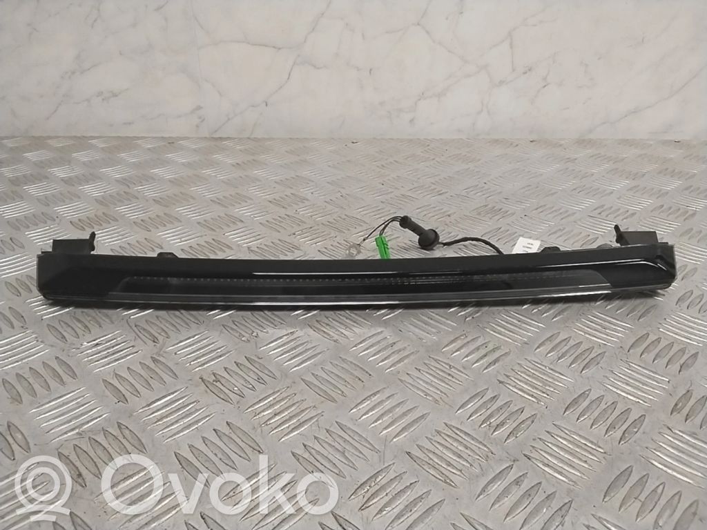 Volvo V60 Third/center stoplight 