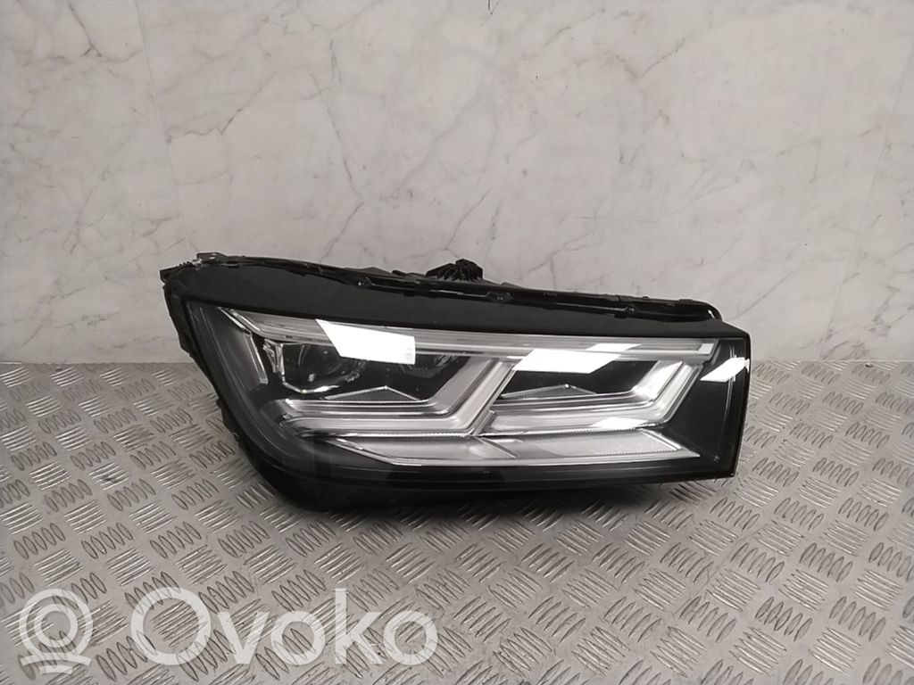 Audi Q5 SQ5 FY Lampa przednia 