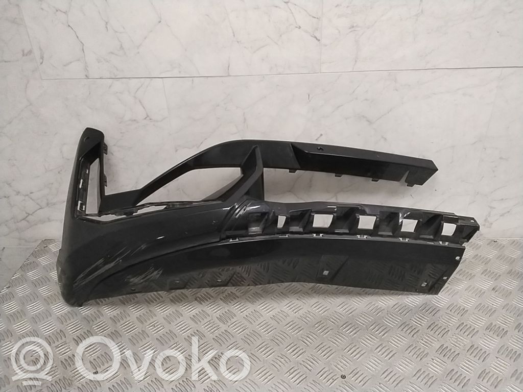 BMW X1 U11 Kampinė priekinio bamperio dalis 