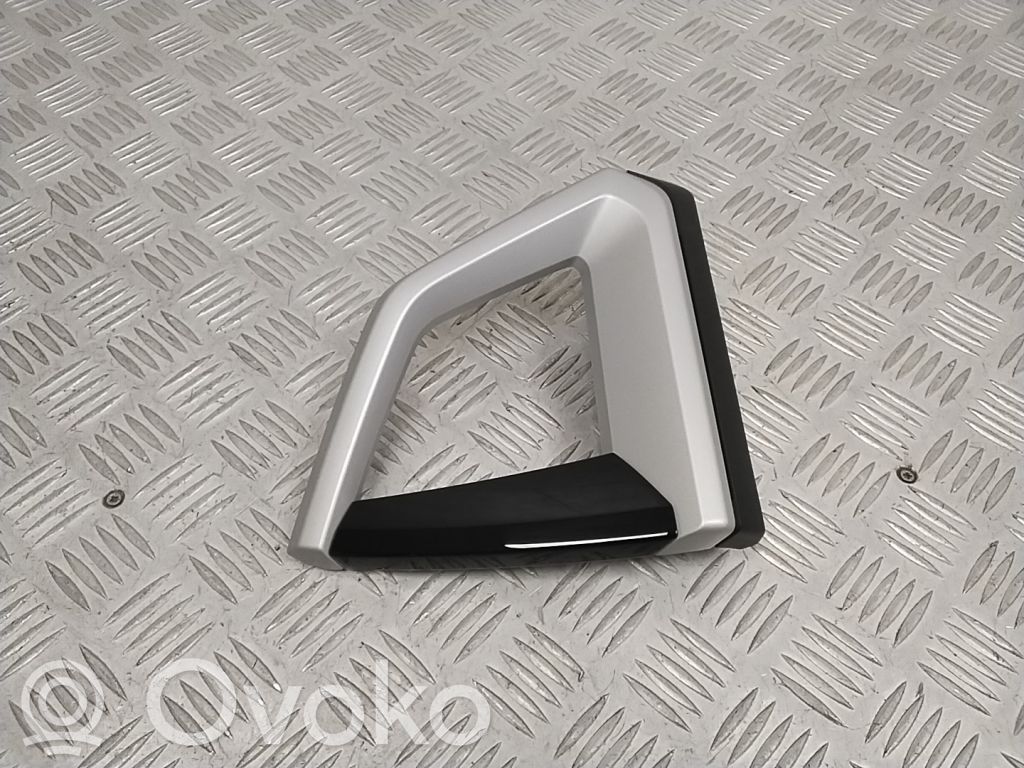 Audi Q4 Sportback e-tron Ramka deski rozdzielczej 