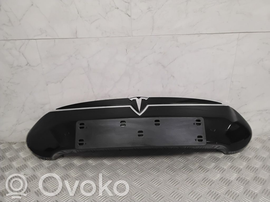 Tesla Model S Rejilla delantera 