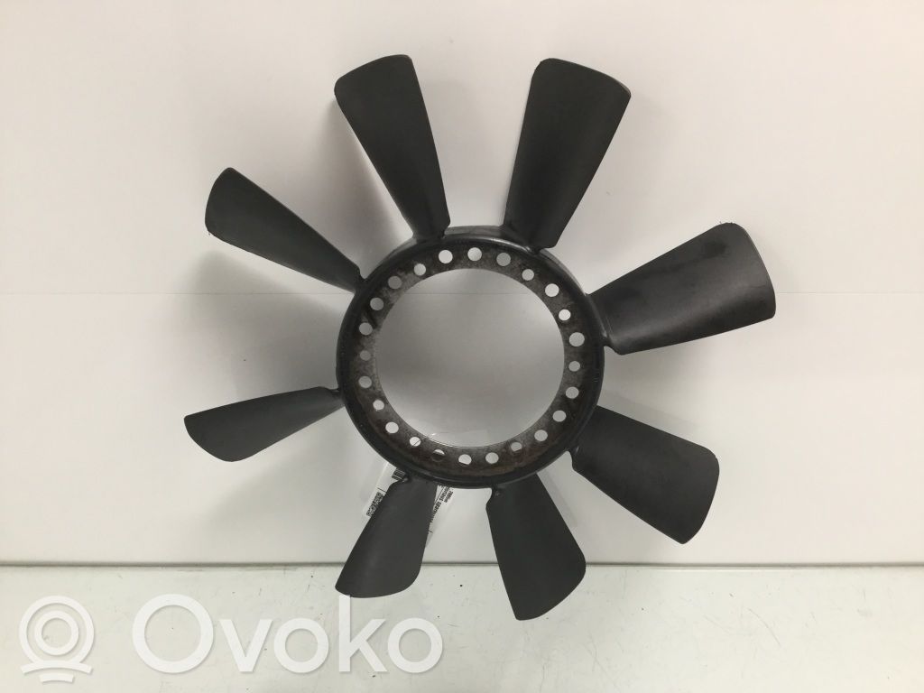 Audi A6 S6 C5 4B Radiator cooling fan shroud 