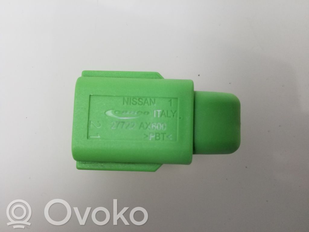 Nissan Note (E11) Außentemperatursensor 