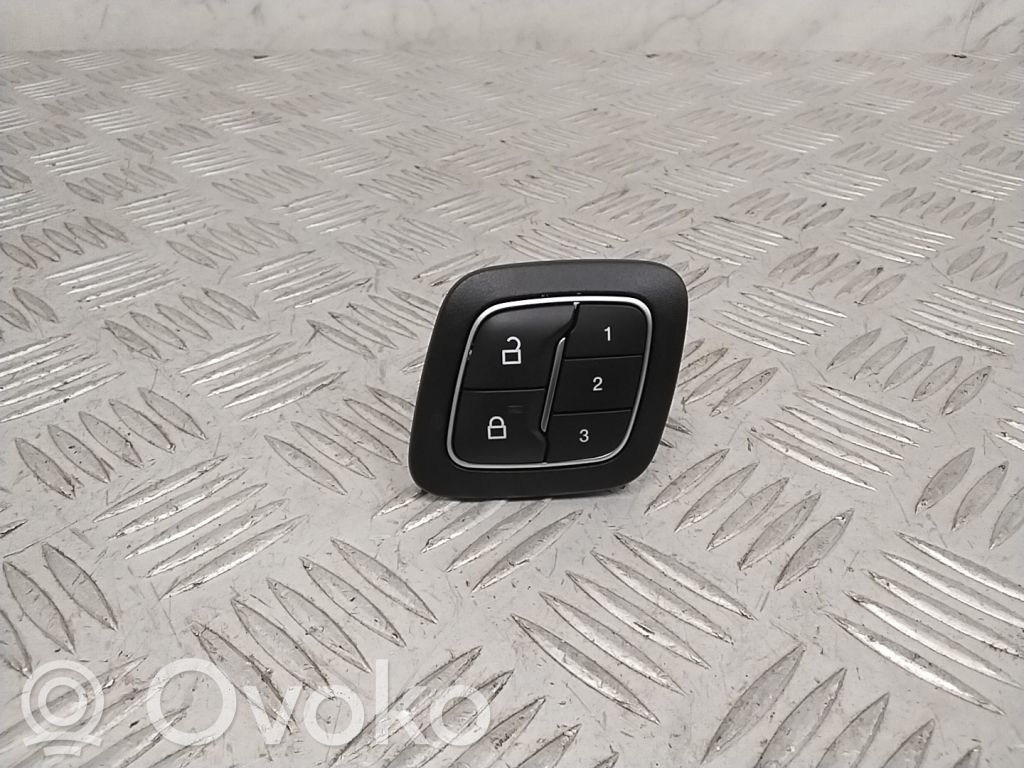 Ford Mach-E I Central locking switch button 