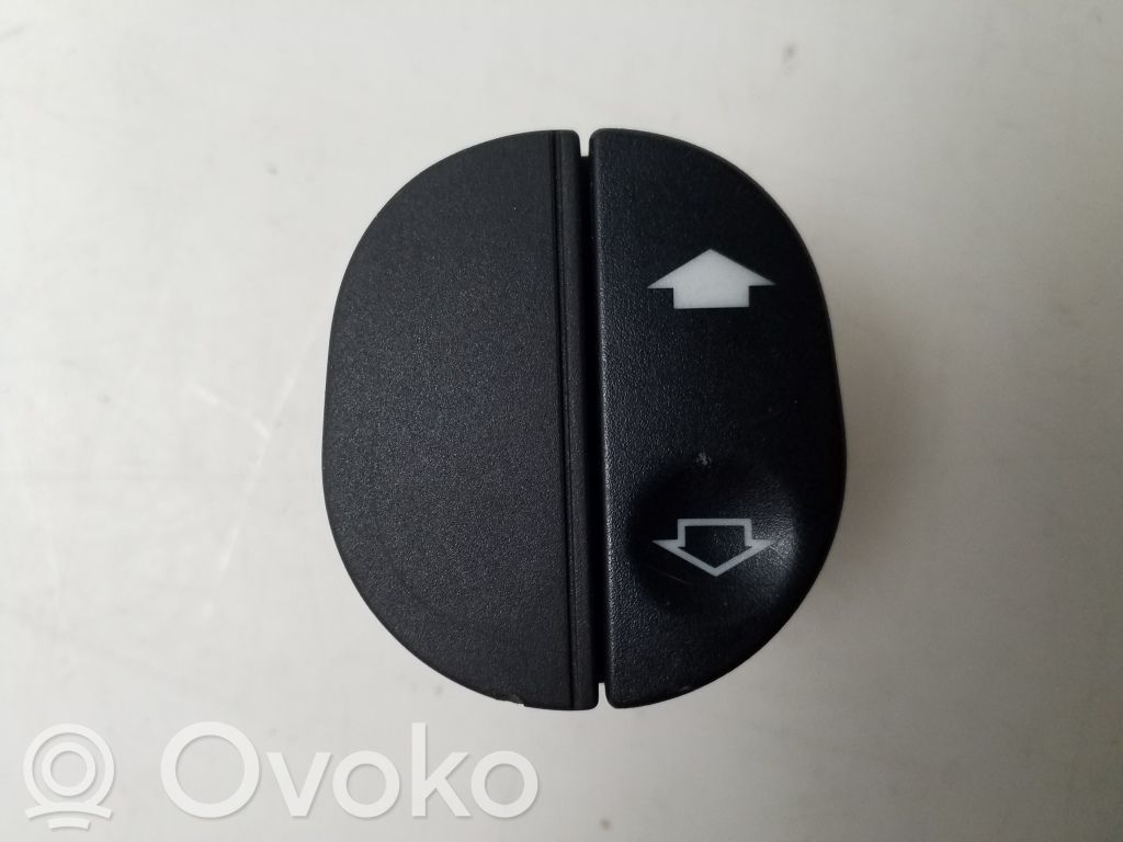 Ford Fiesta Electric window control switch 