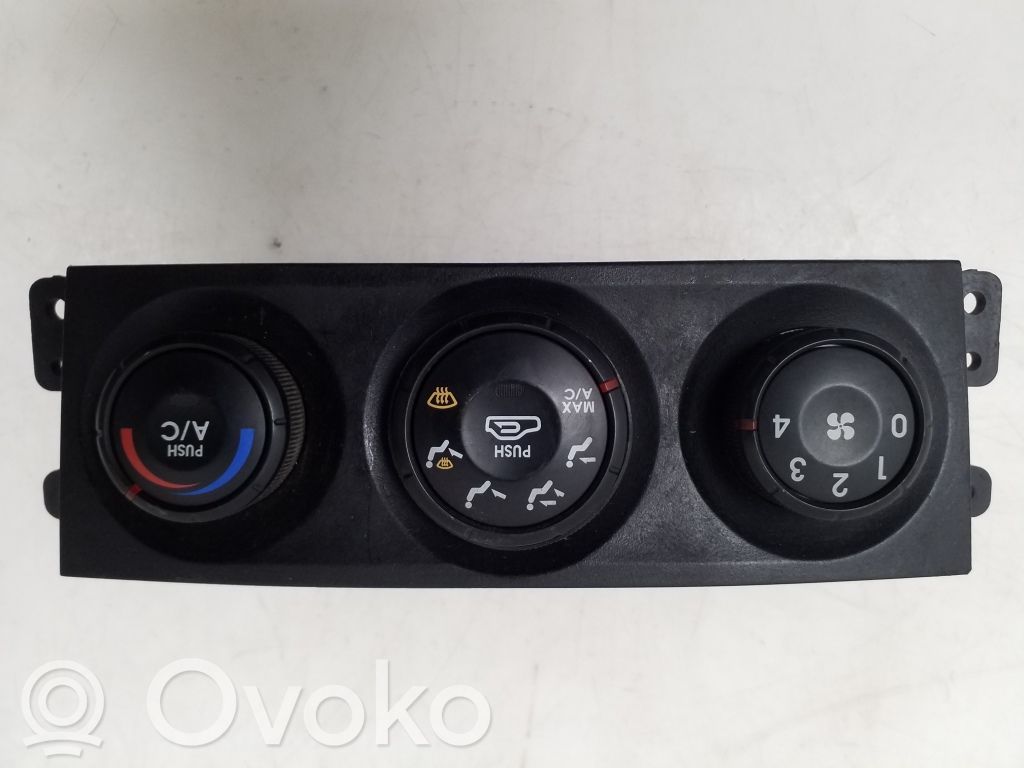 KIA Sorento Air conditioner control unit module 
