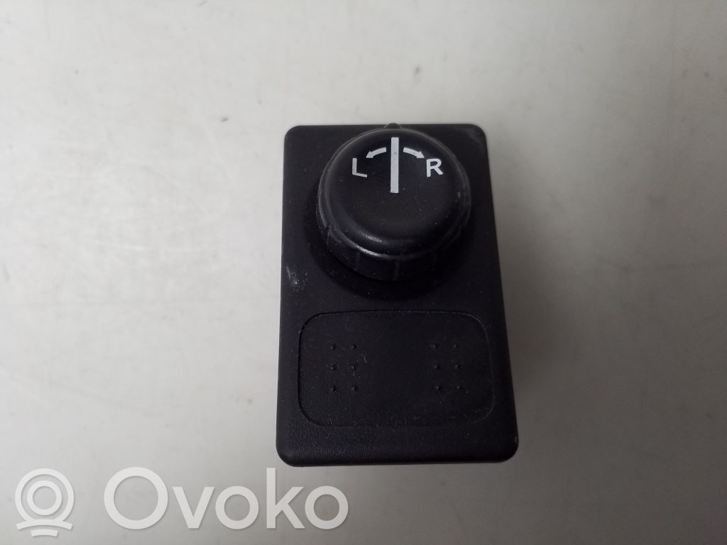 Nissan Almera Tino Interruptor del espejo lateral 