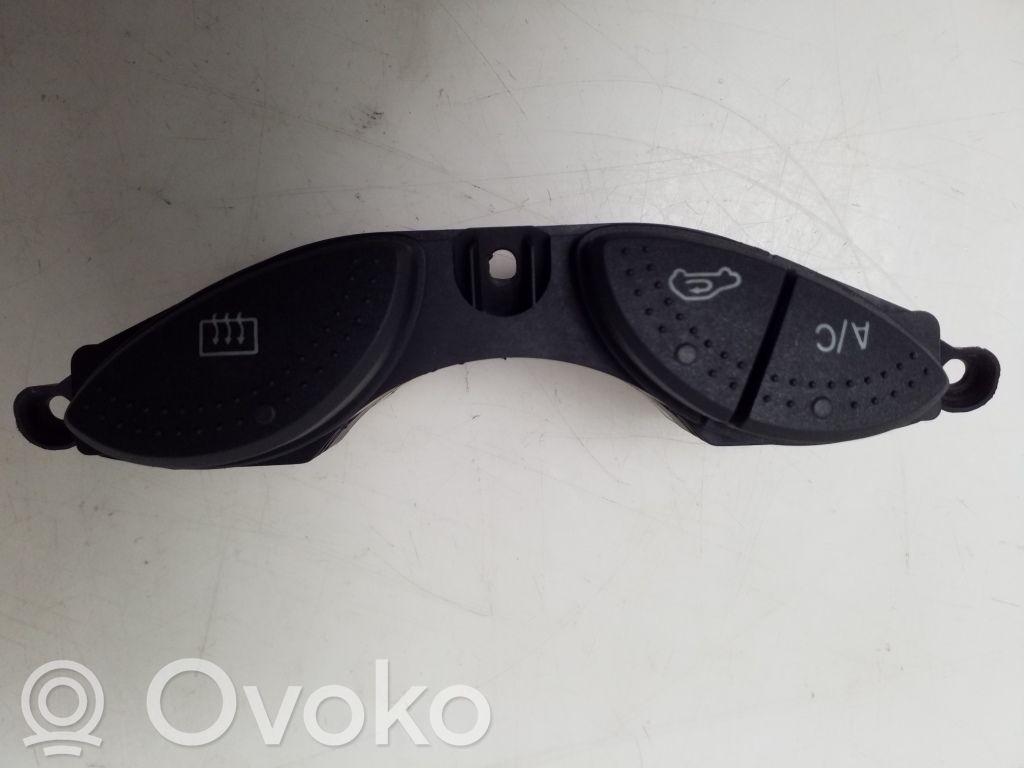 Windscreen/window heater switch   YS4T19A945BA
