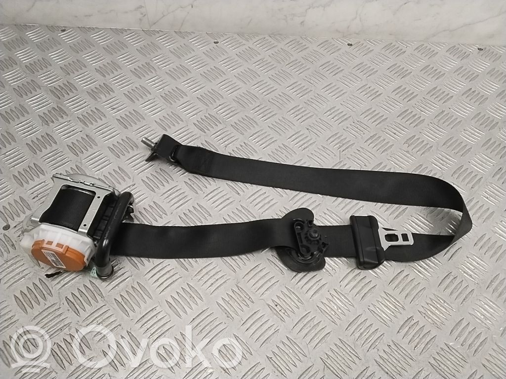Mercedes-Benz EQA Cinturón delantero 