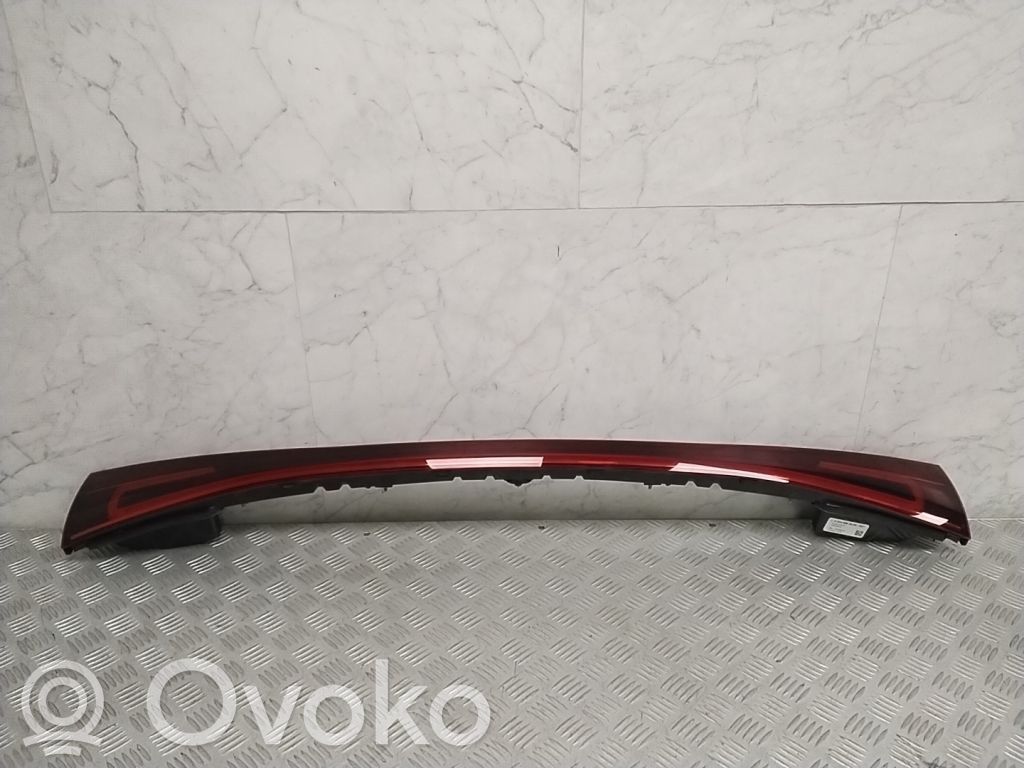 Mercedes-Benz EQA Takaluukun takavalot 