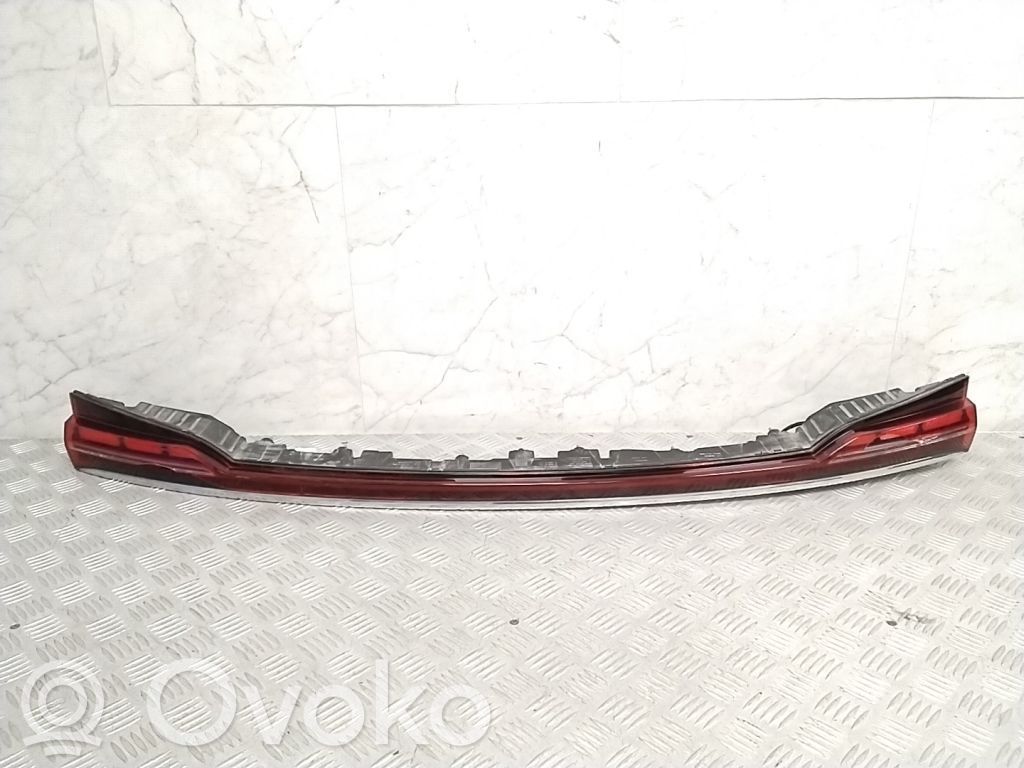 MG Marvel R Takaluukun takavalot 