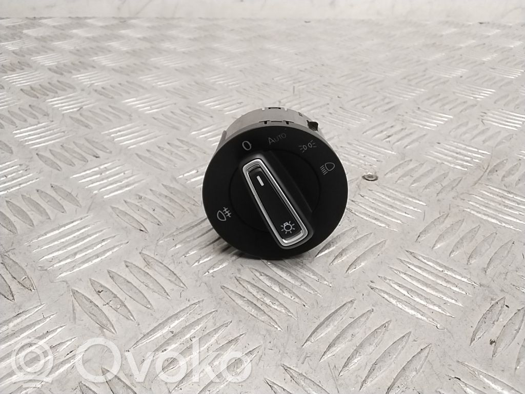 Volkswagen Golf VII Interruptor de luz 