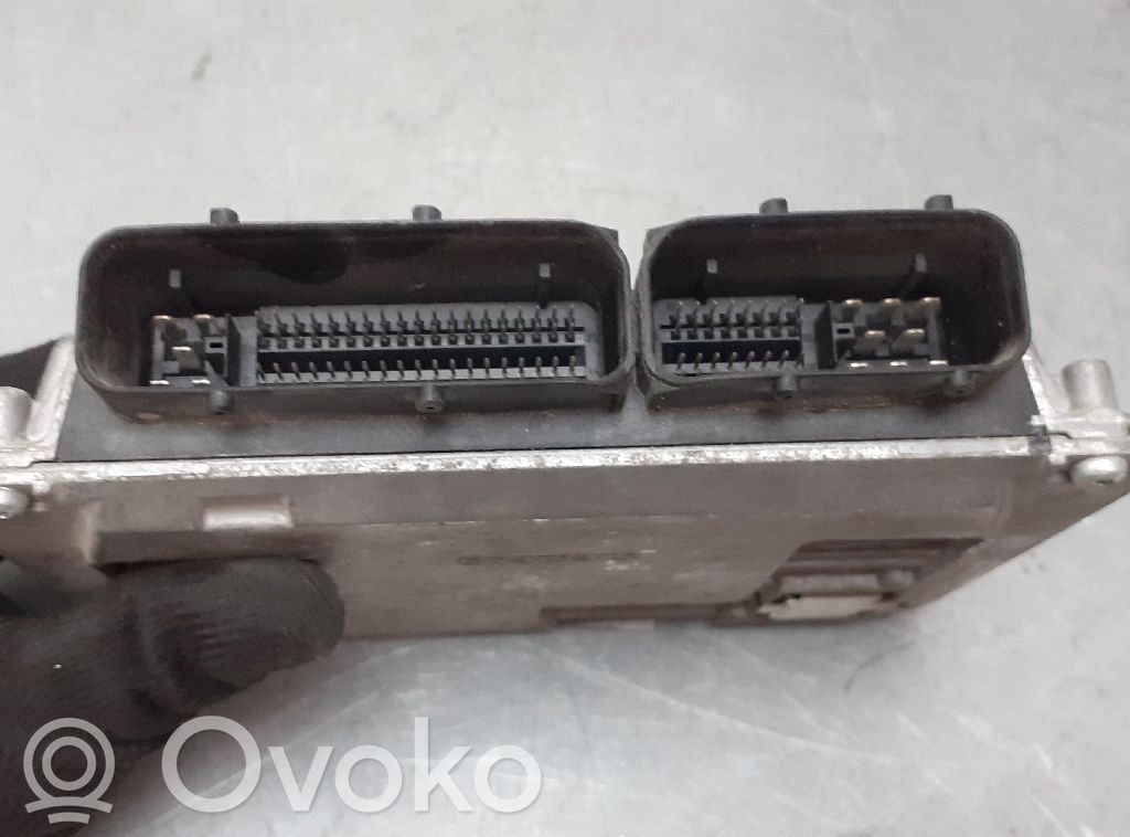 Volkswagen Golf V Unitate/modul de control motor 