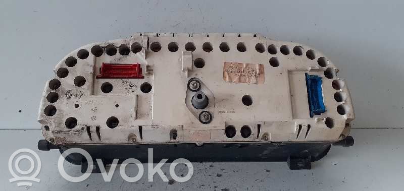 Renault Trafic I Speedometer (instrument cluster) 
