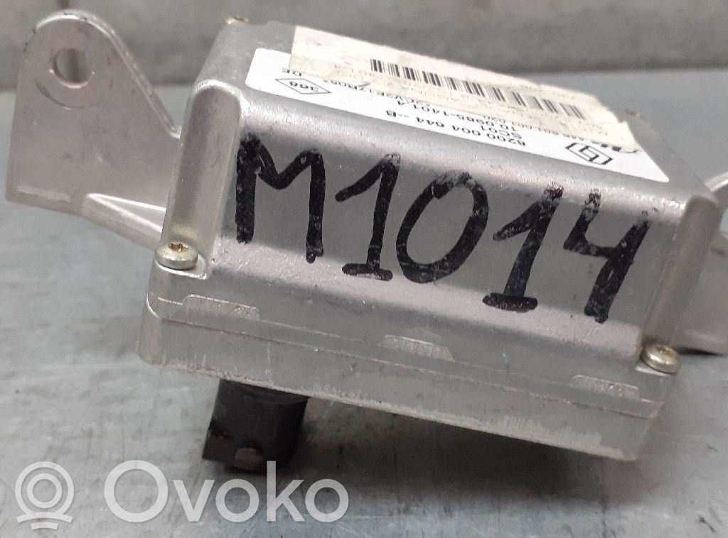 Sonstige Steuergeräte / Module   8200004644B