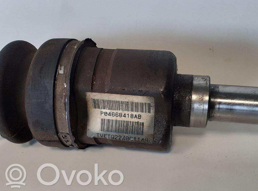 Etuvetoakseli   04668418AB