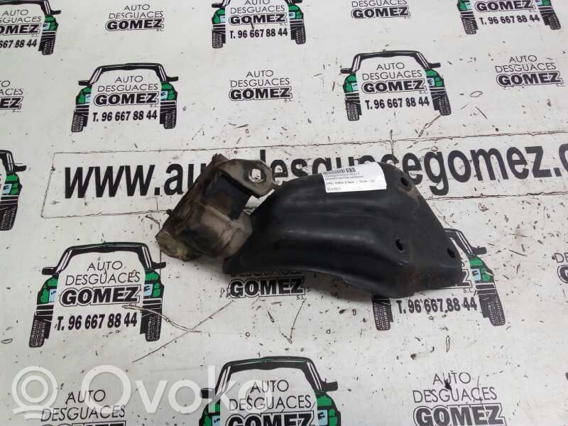 Opel Corsa B Engine mount bracket 