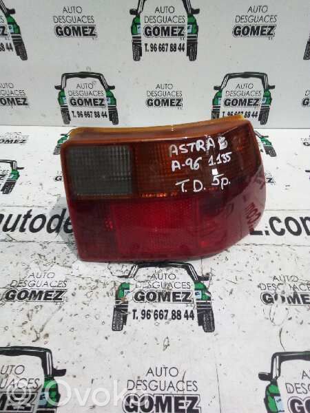 Opel Astra F Lampa tylna 