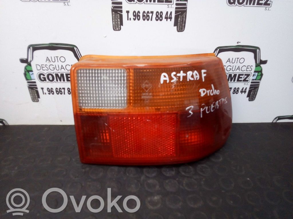 Opel Astra F Lampa tylna 