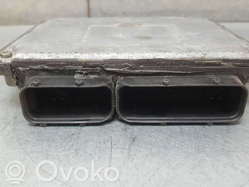 Volkswagen Golf IV Engine control unit/module 