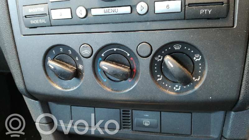Ford Focus Climate control unit 