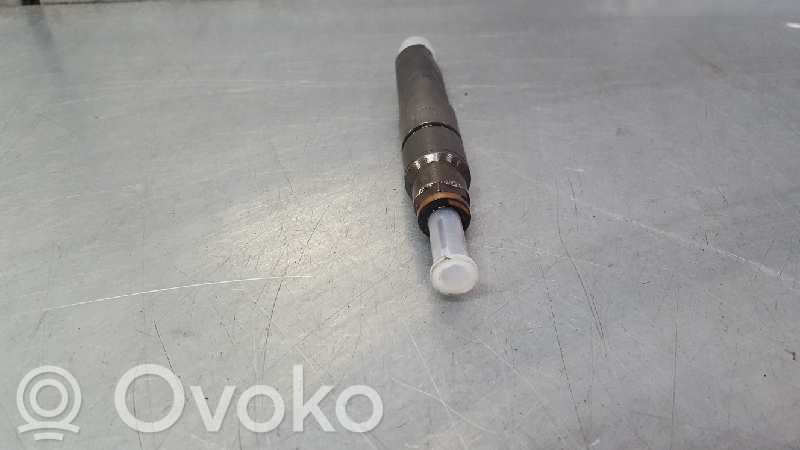 Inyector de combustible   2893000QAA