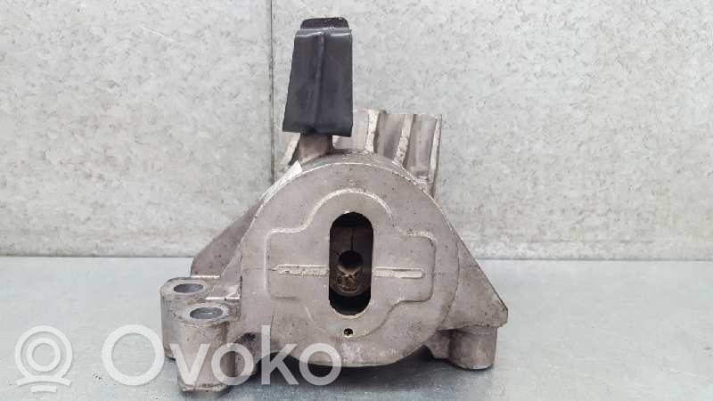 Soporte de montaje del motor