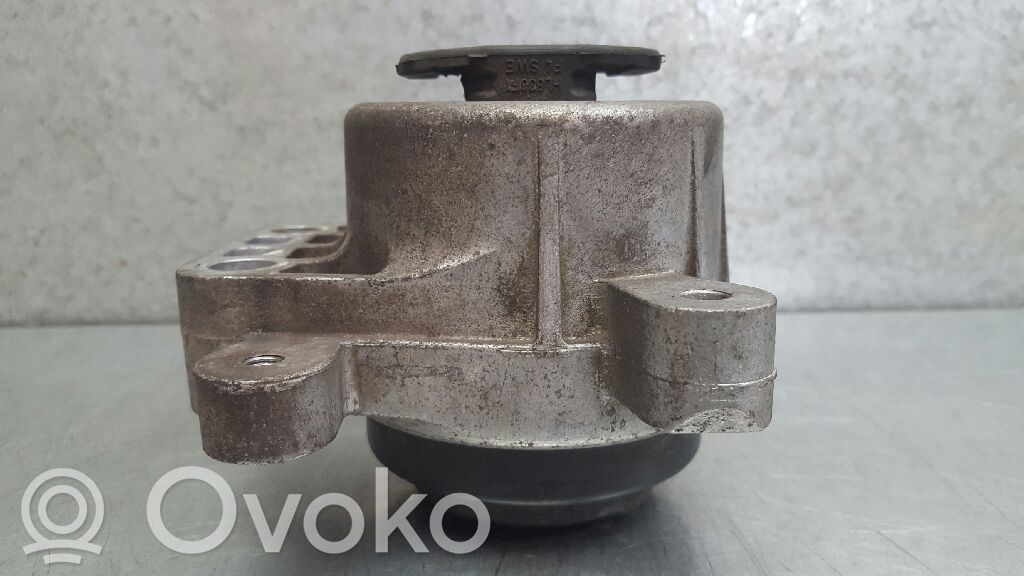 Soporte de montaje del motor