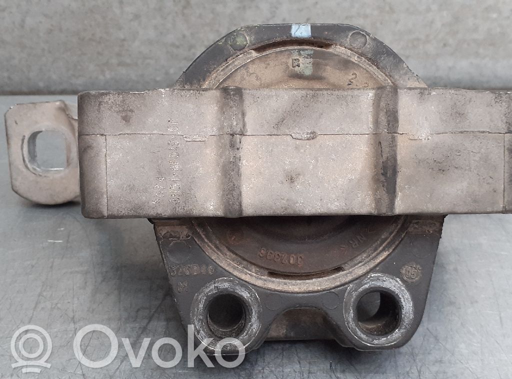 Ford Focus Подушка двигателя 